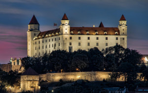 Szlov&aacute;kia az Akci&oacute;s Utak k&iacute;n&aacute;lat&aacute;ban